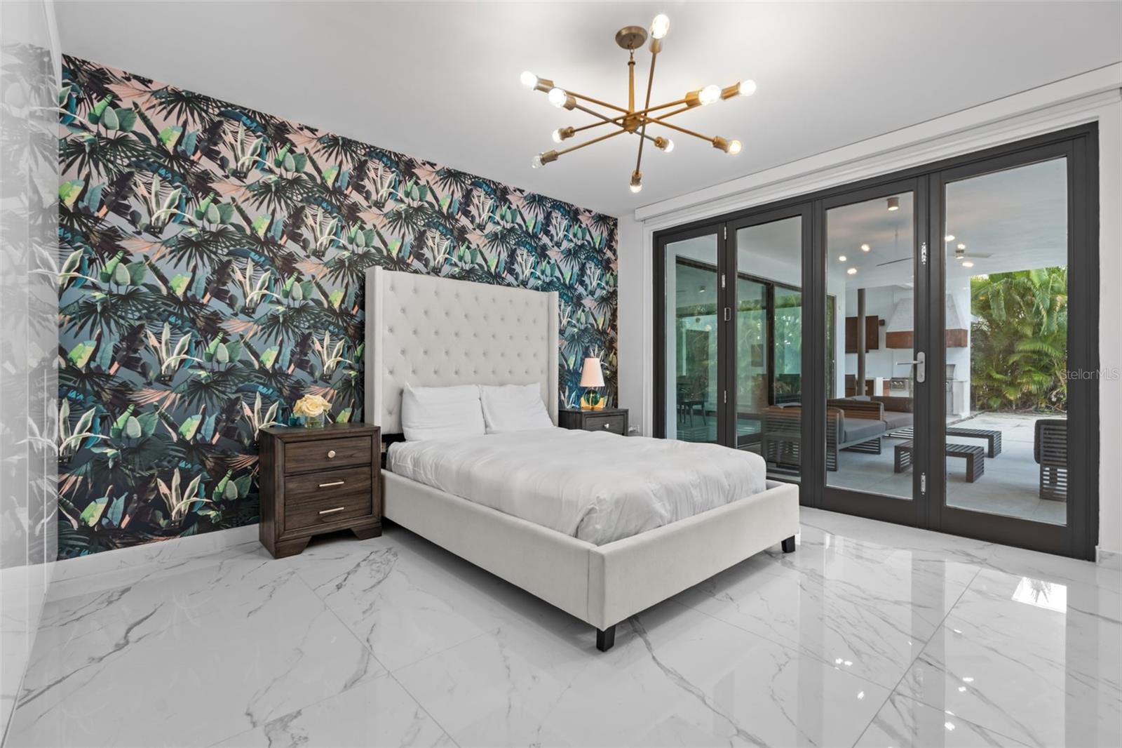 PR9113841 Property Photo