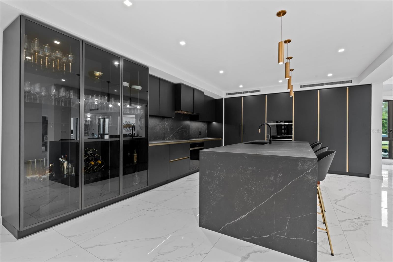 PR9113841 Property Photo