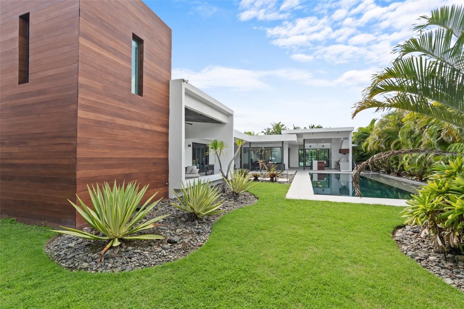 PR9113841 Property Photo