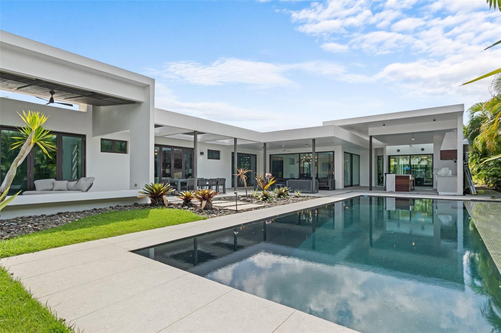 PR9113841 Property Photo