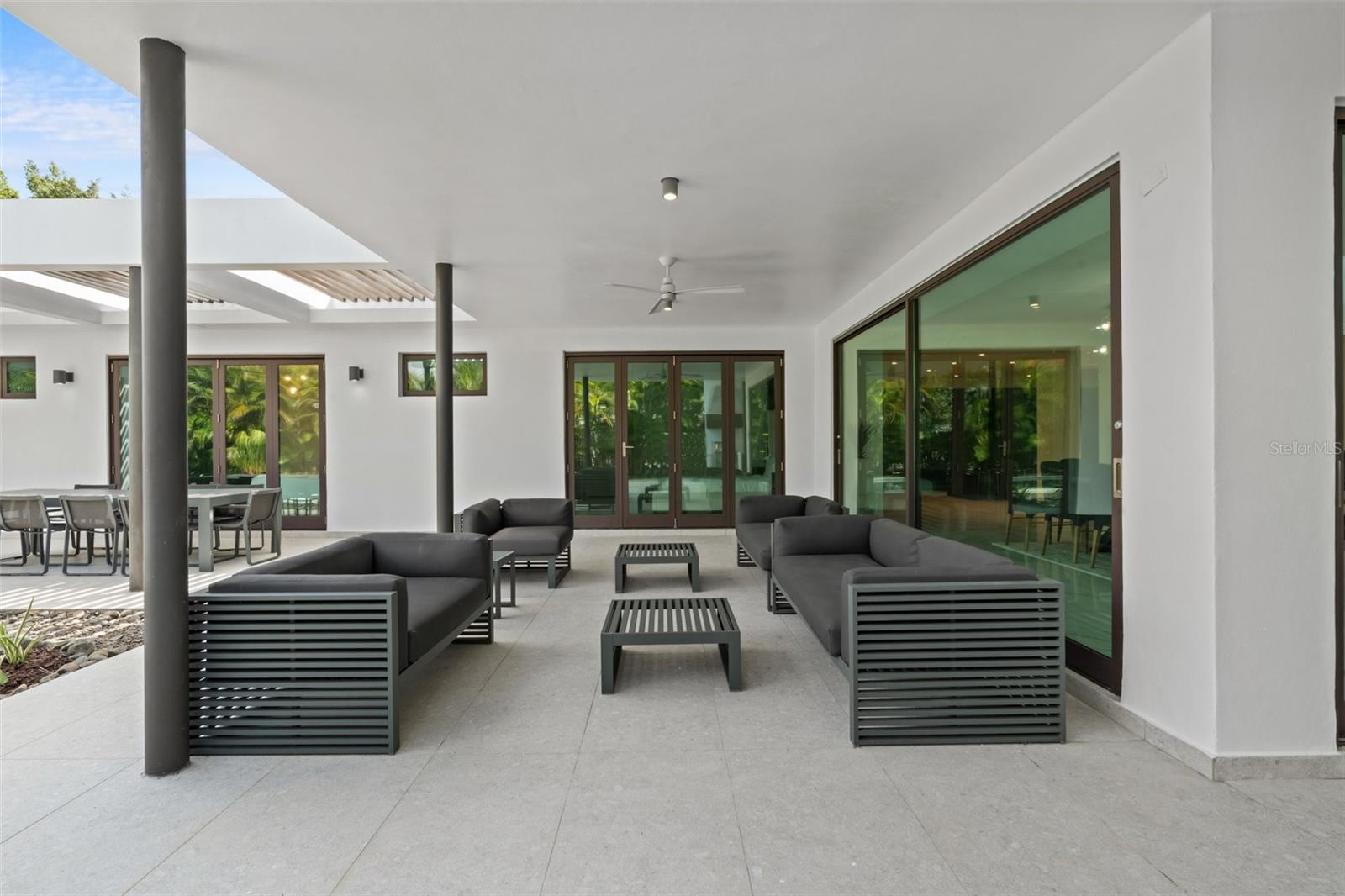 PR9113841 Property Photo