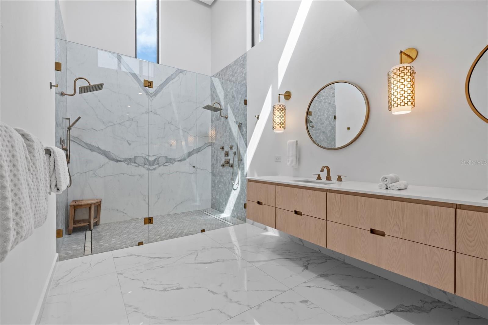 PR9113841 Property Photo