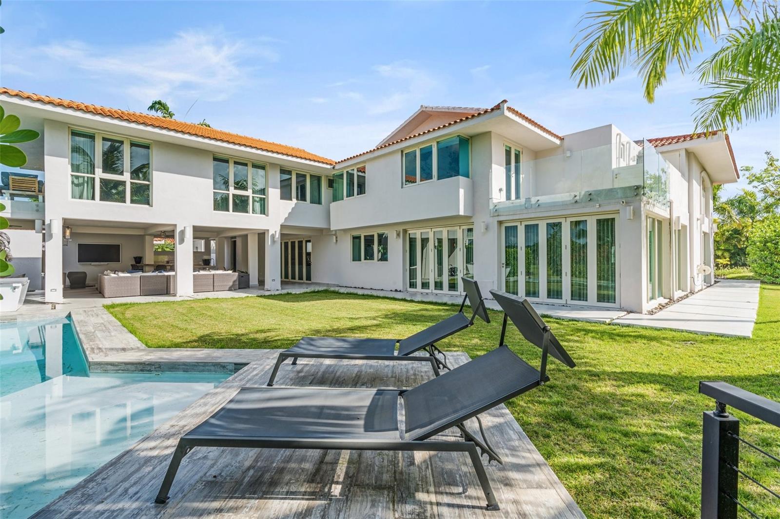 PR9113842 Property Photo