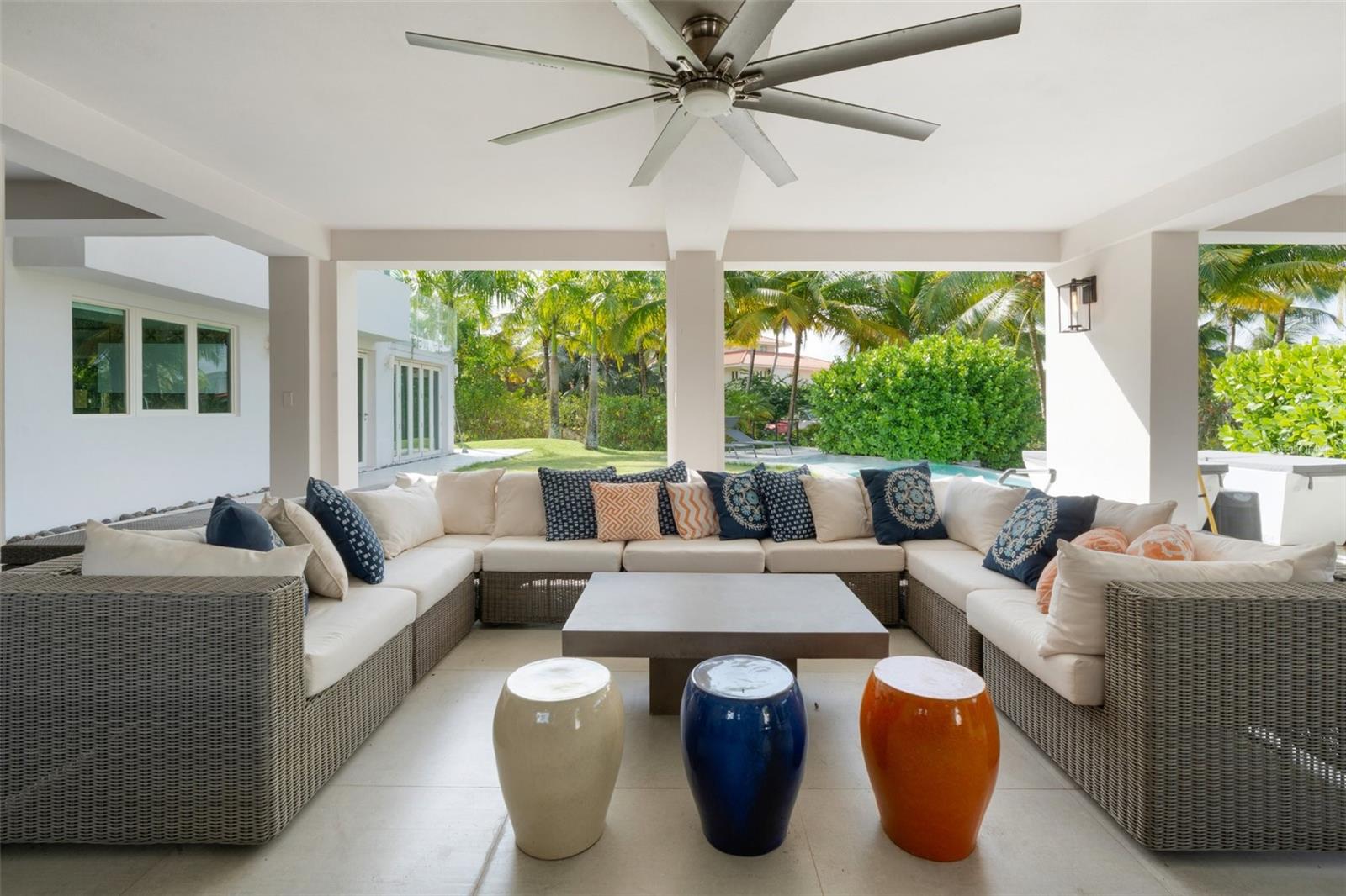 PR9113842 Property Photo