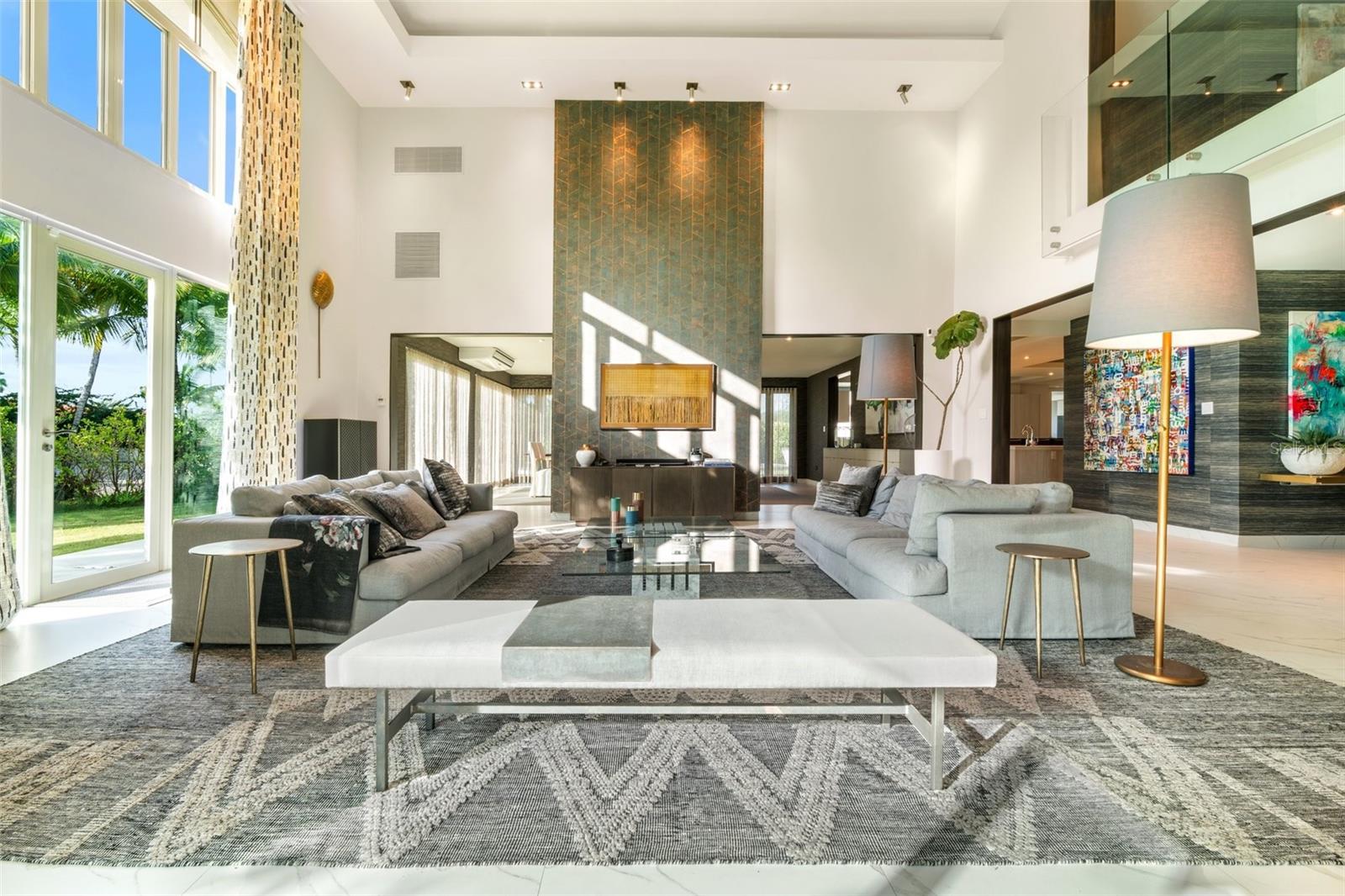 PR9113842 Property Photo