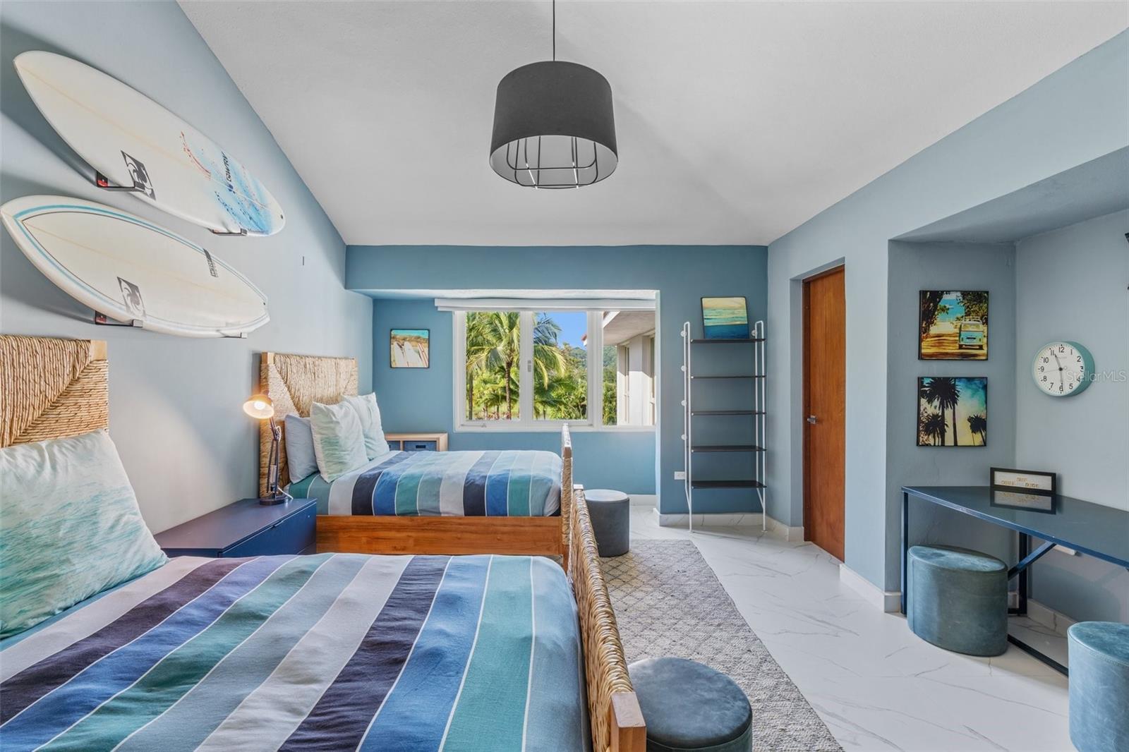 PR9113842 Property Photo