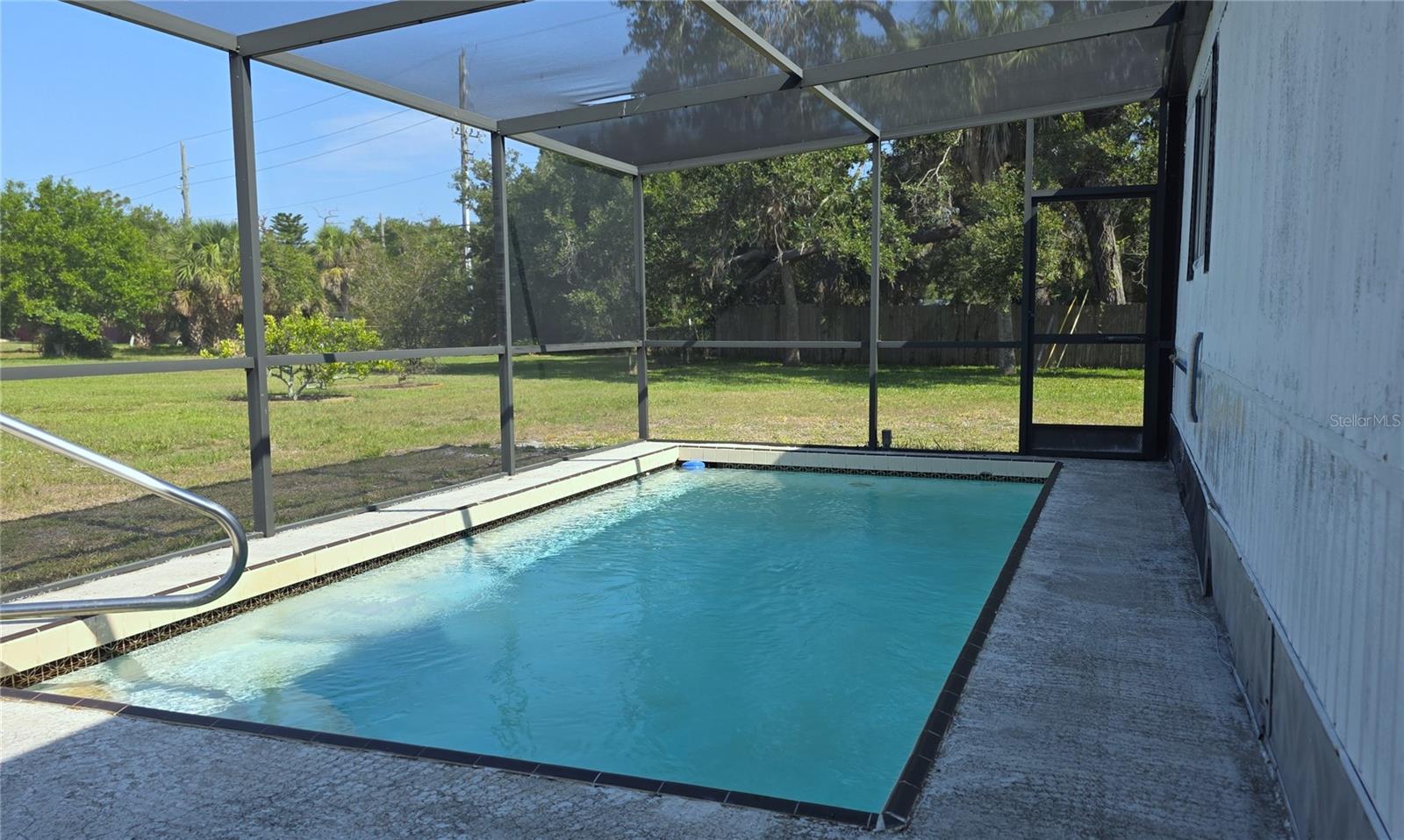 N6139053 Property Photo