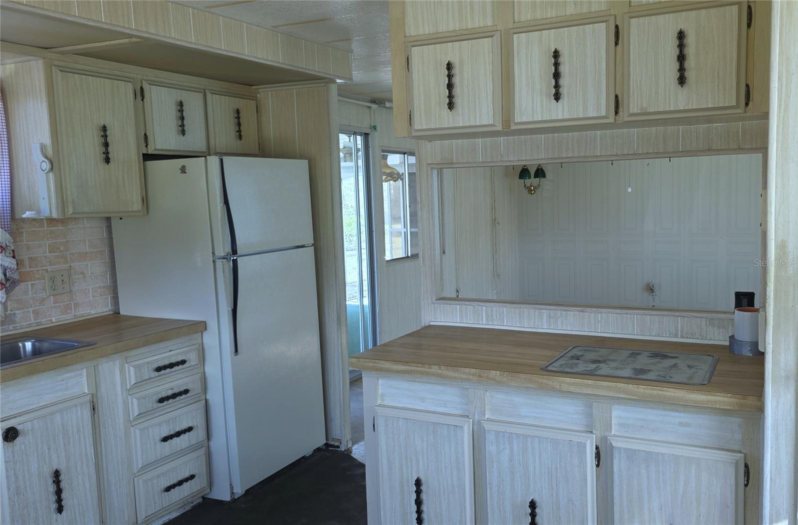 N6139053 Property Photo