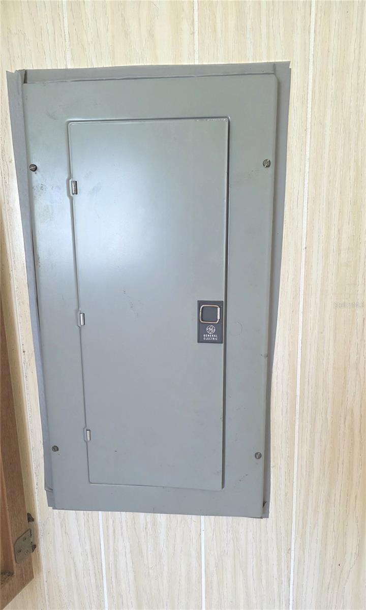 N6139053 Property Photo