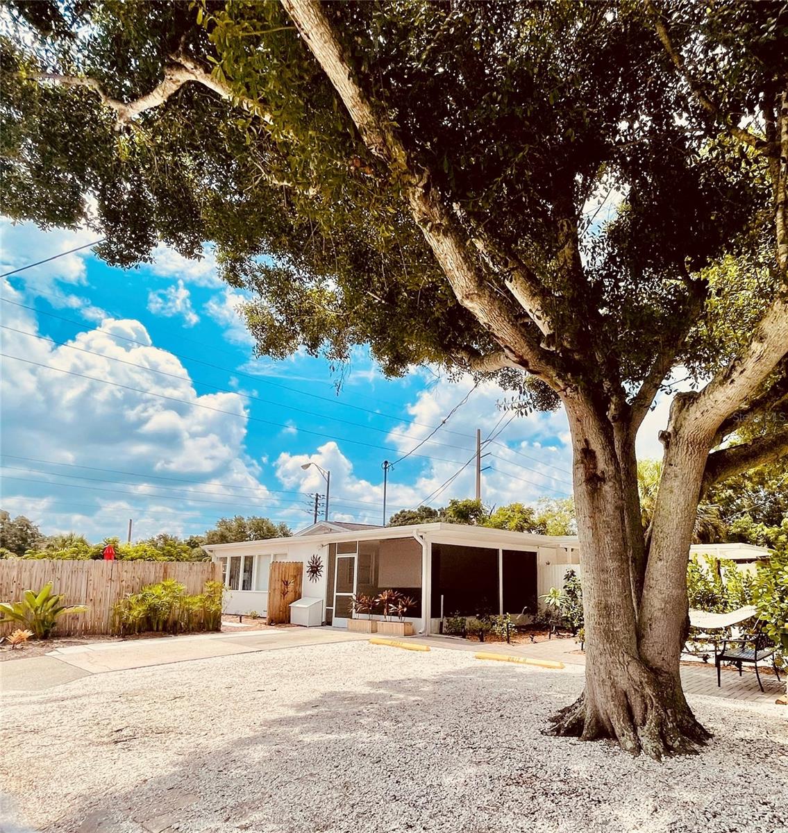 828 S TUTTLE AVE #A, SARASOTA, FL, 34237