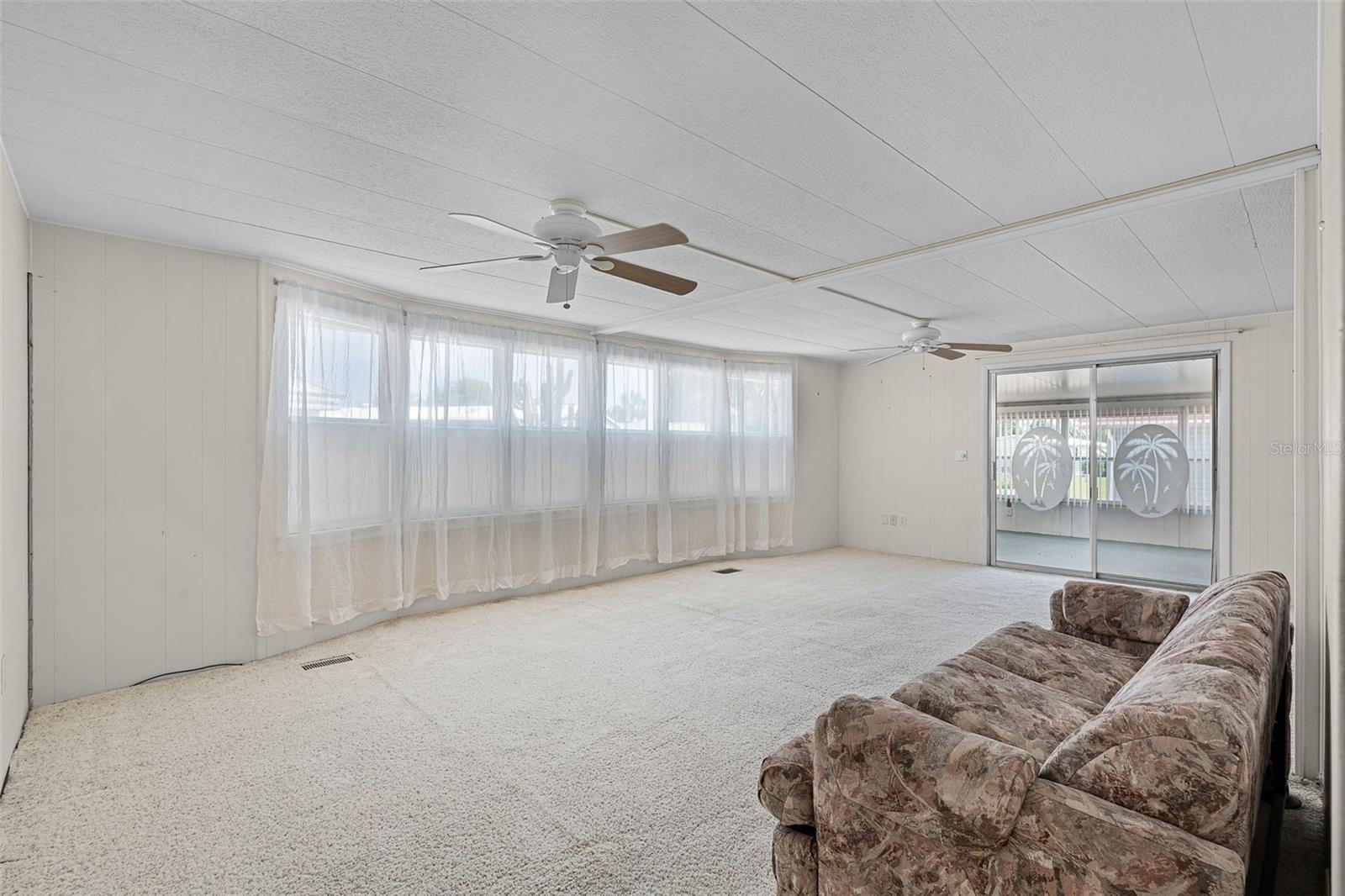 O6312481 Property Photo