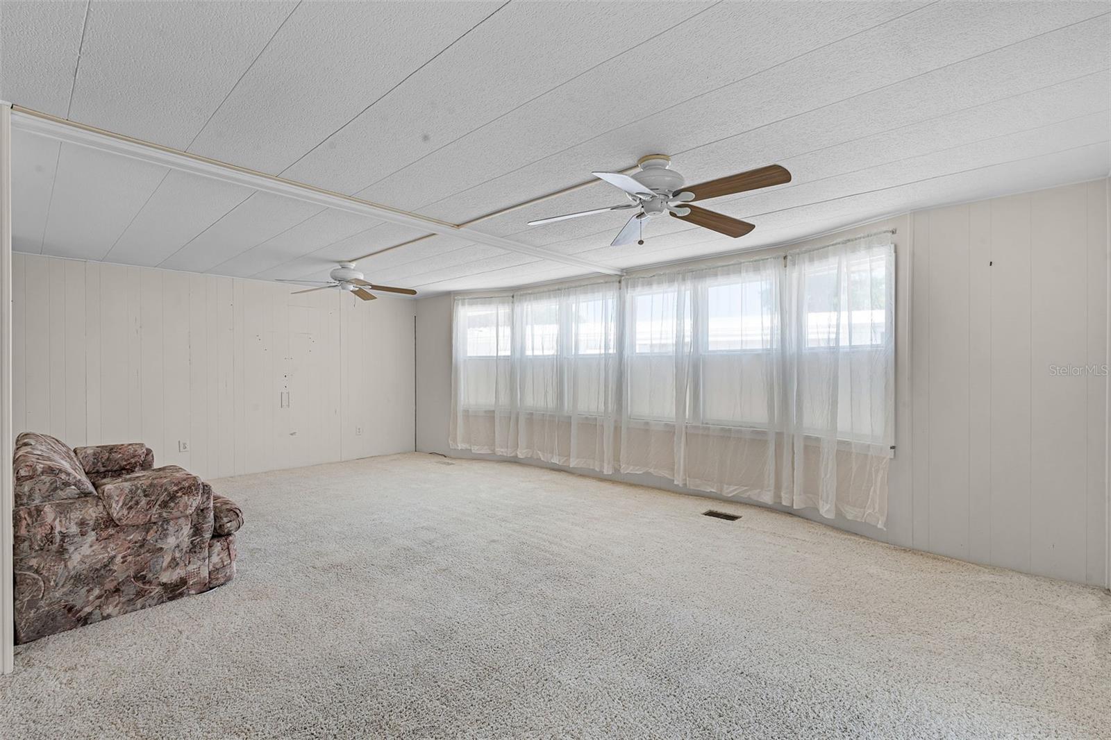 O6312481 Property Photo