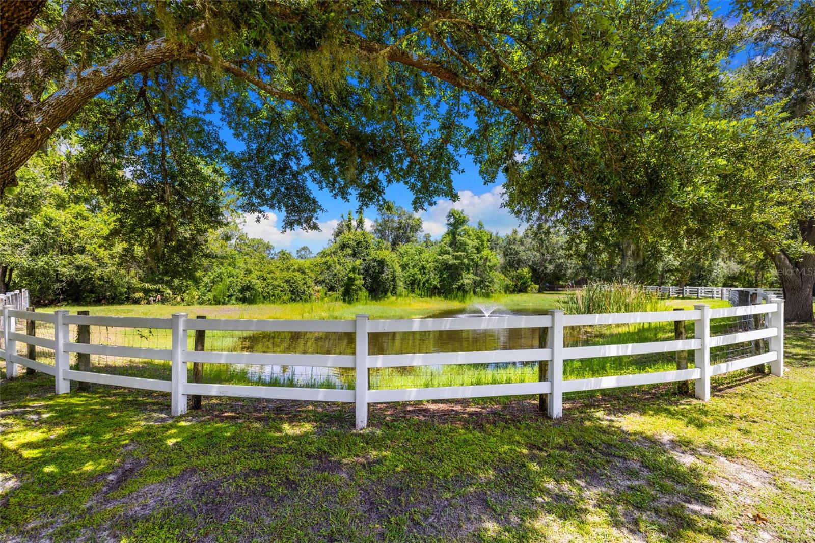A4653844 Property Photo