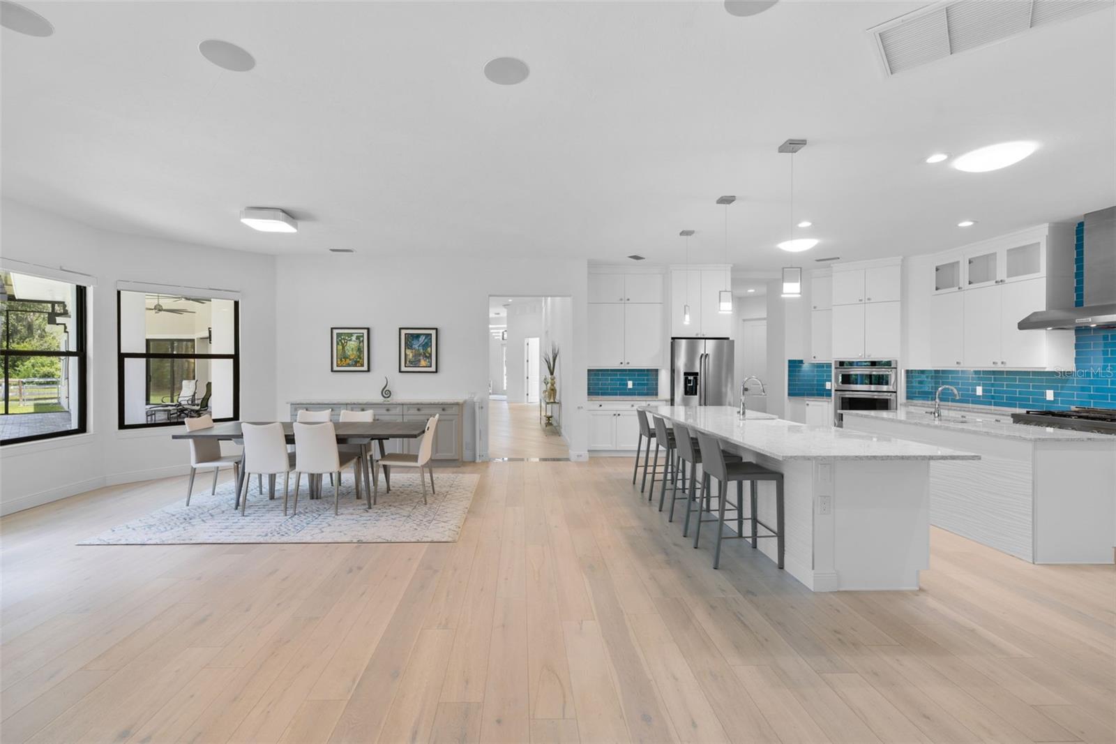 A4653844 Property Photo