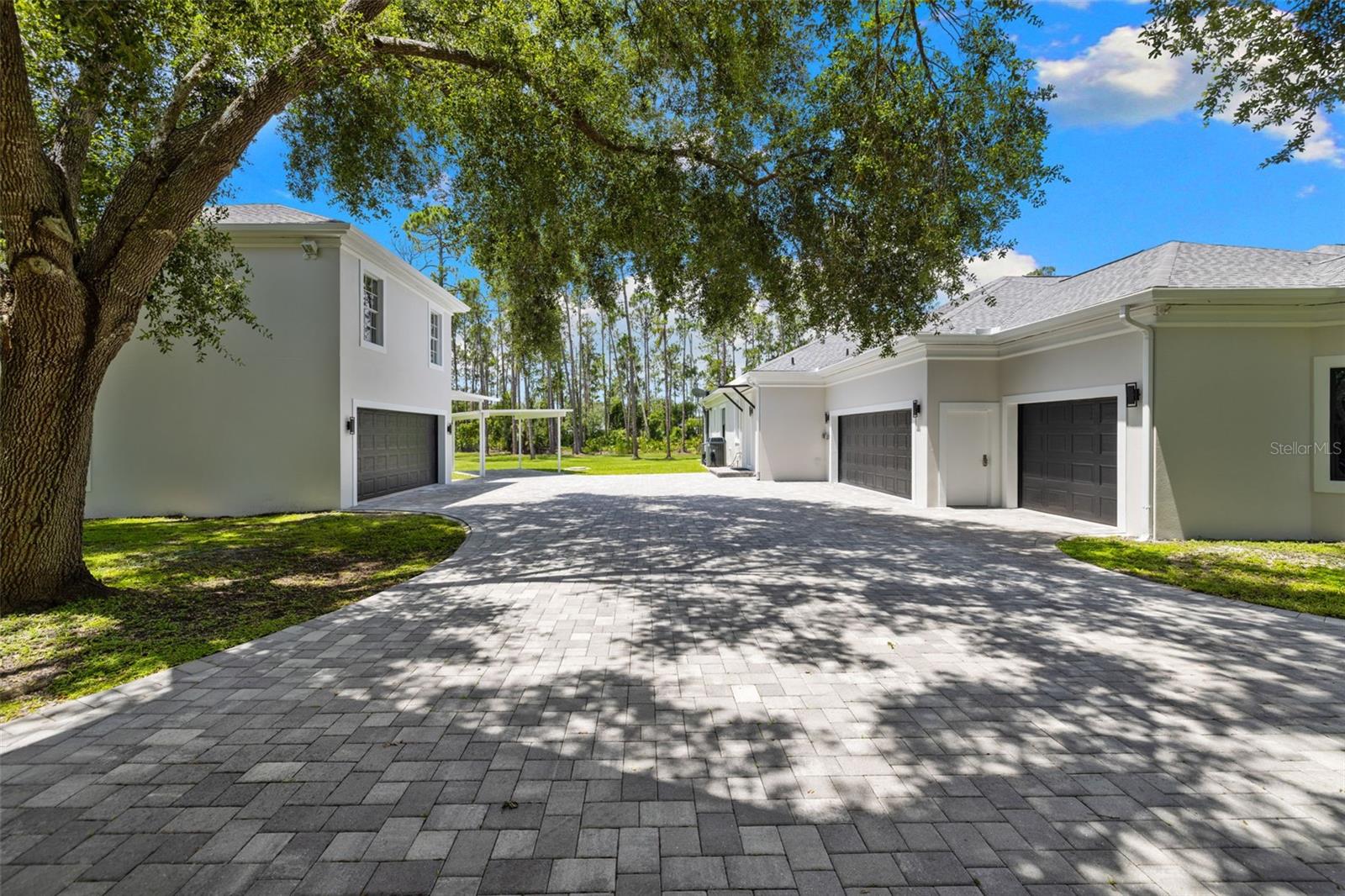 A4653844 Property Photo
