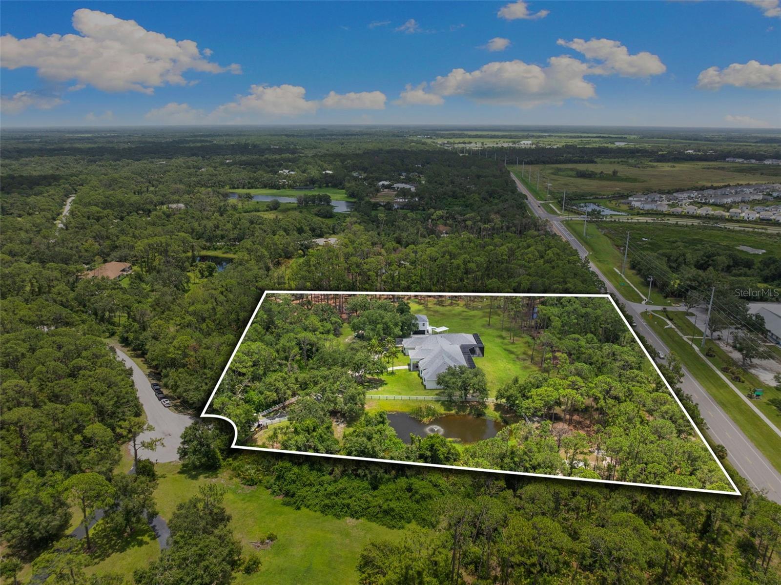 A4653844 Property Photo