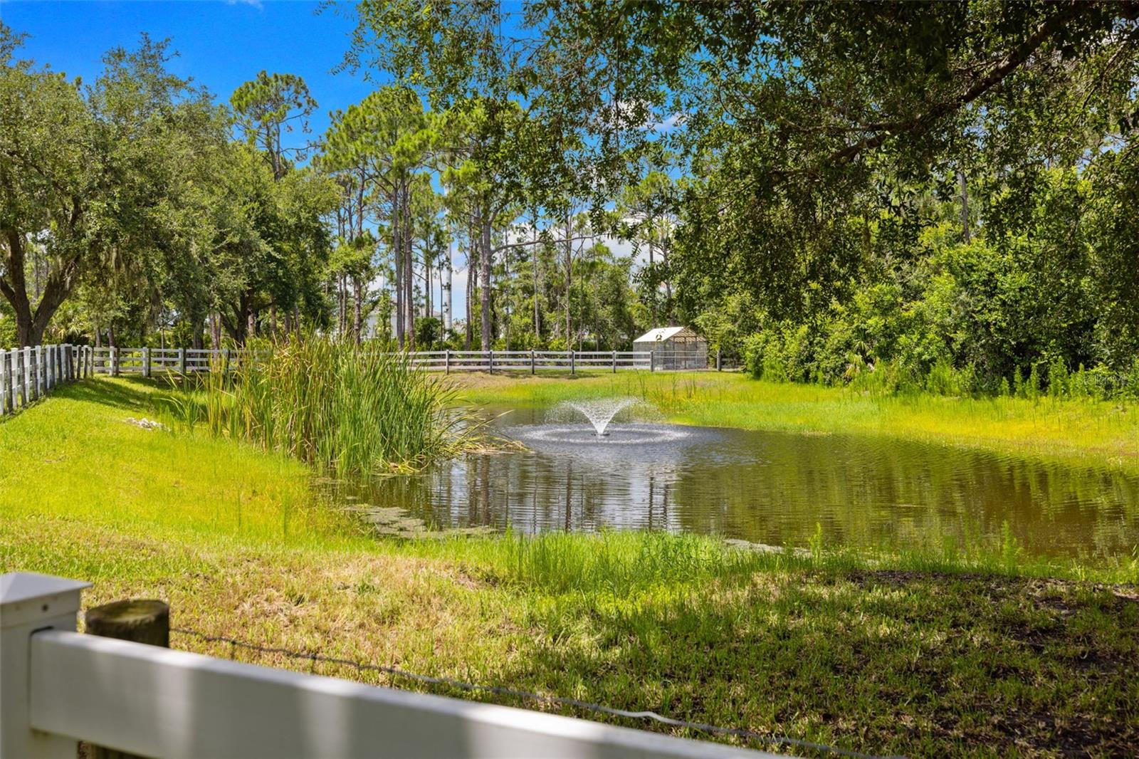 A4653844 Property Photo