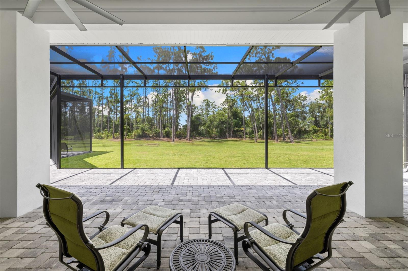 A4653844 Property Photo