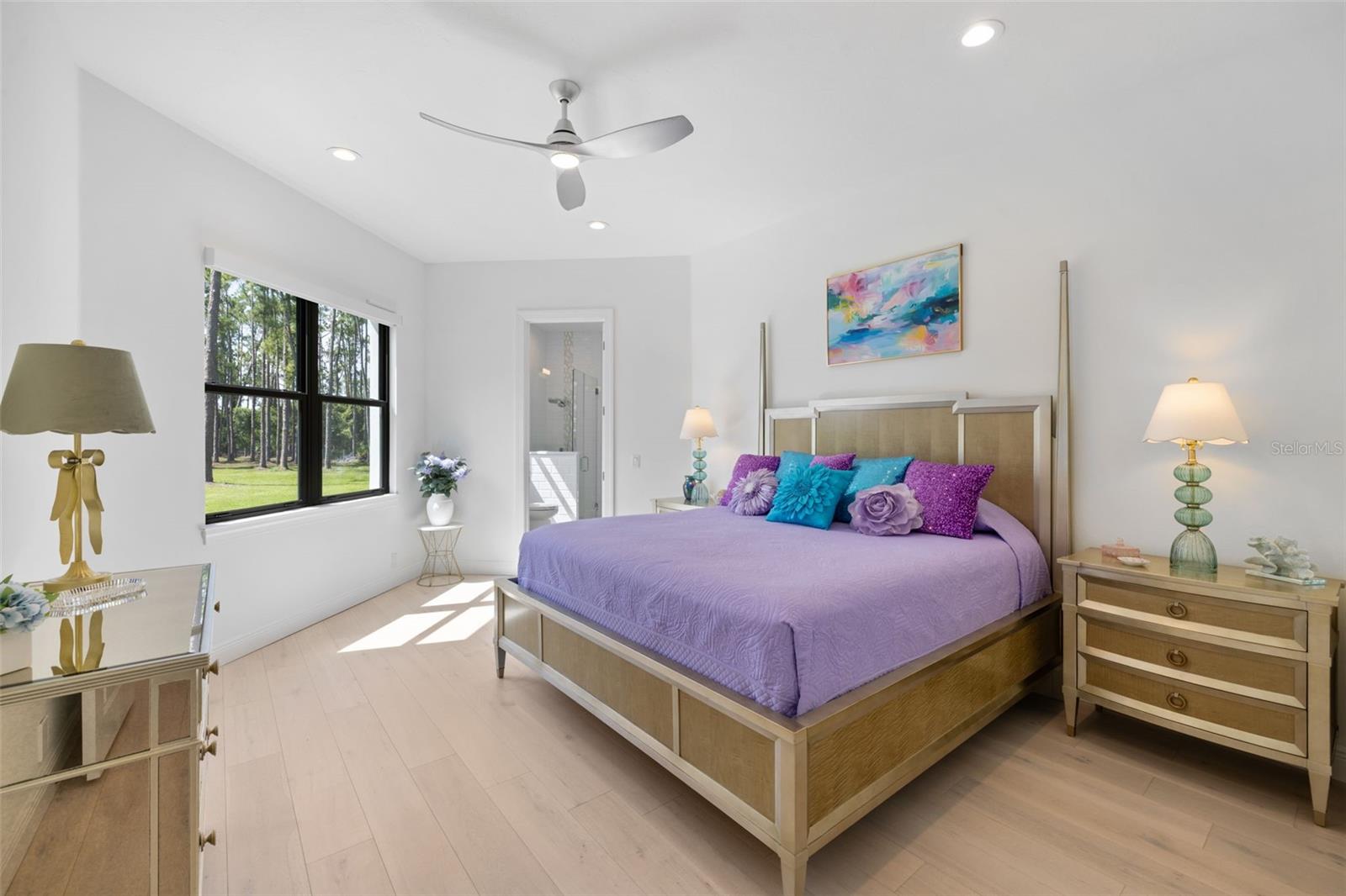 A4653844 Property Photo