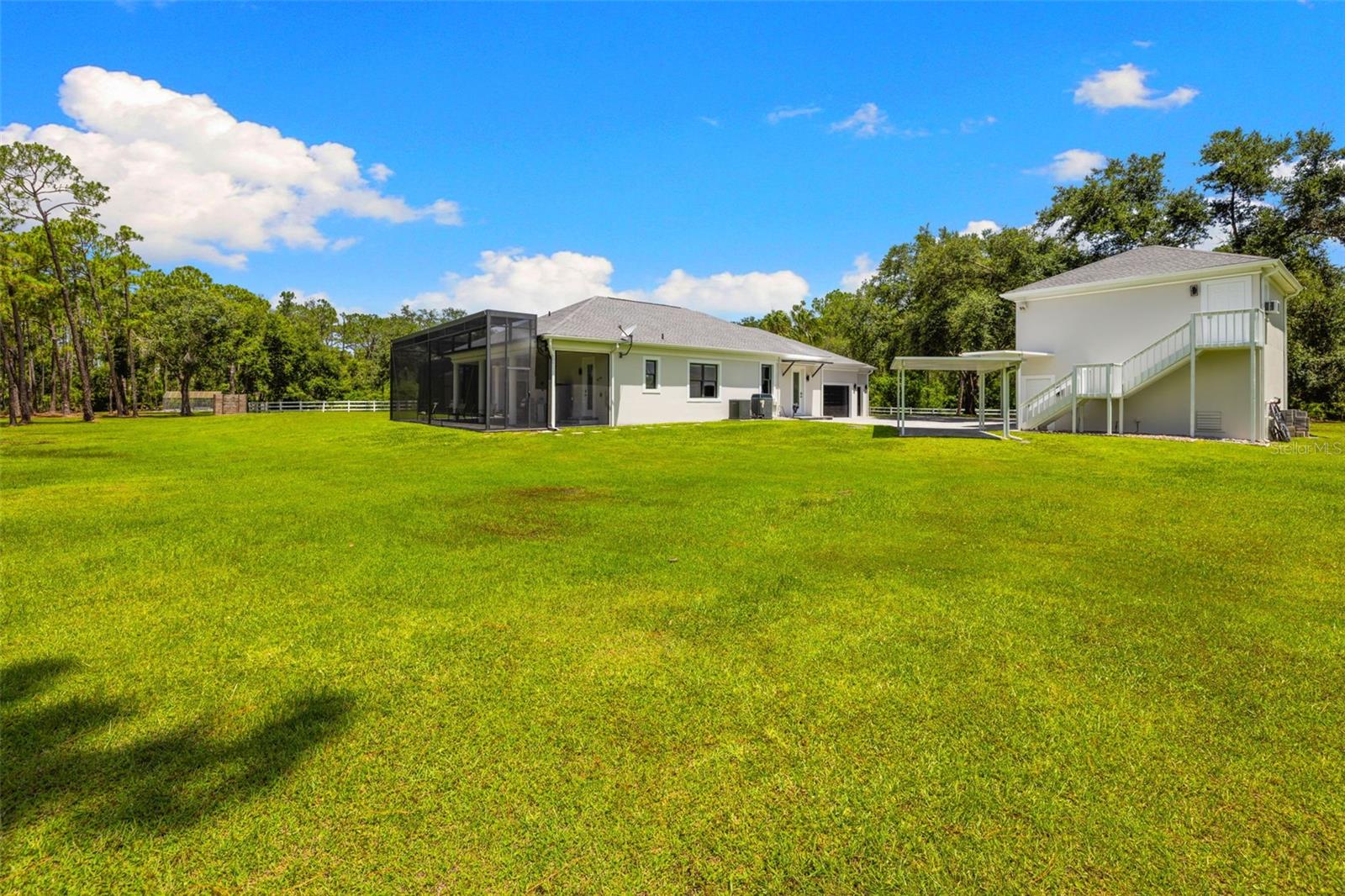 A4653844 Property Photo