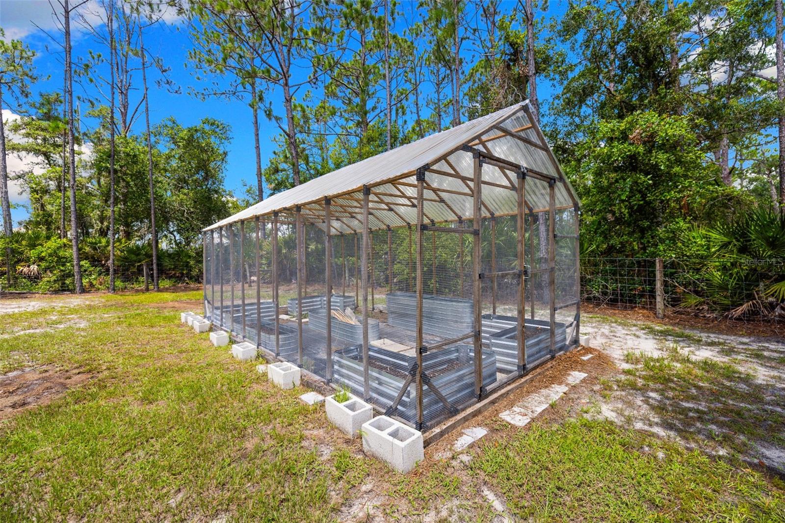 A4653844 Property Photo