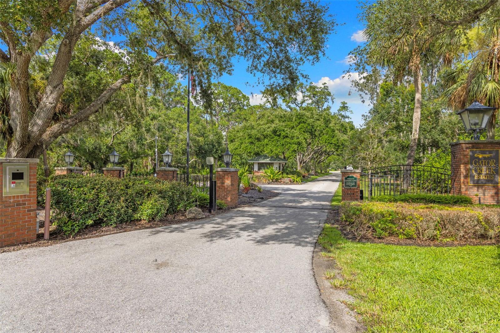 A4653844 Property Photo