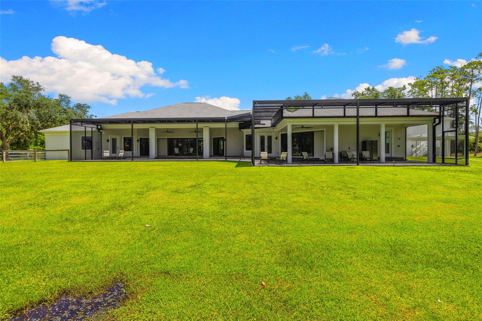 A4653844 Property Photo