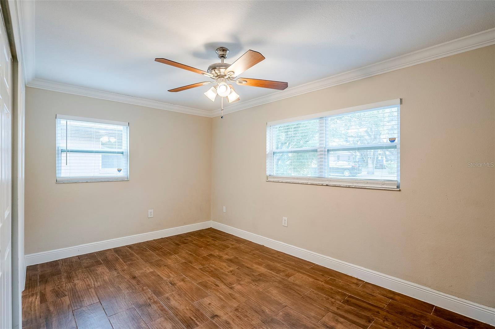 2311 OLIVET AVE, LEESBURG, FL, 34748