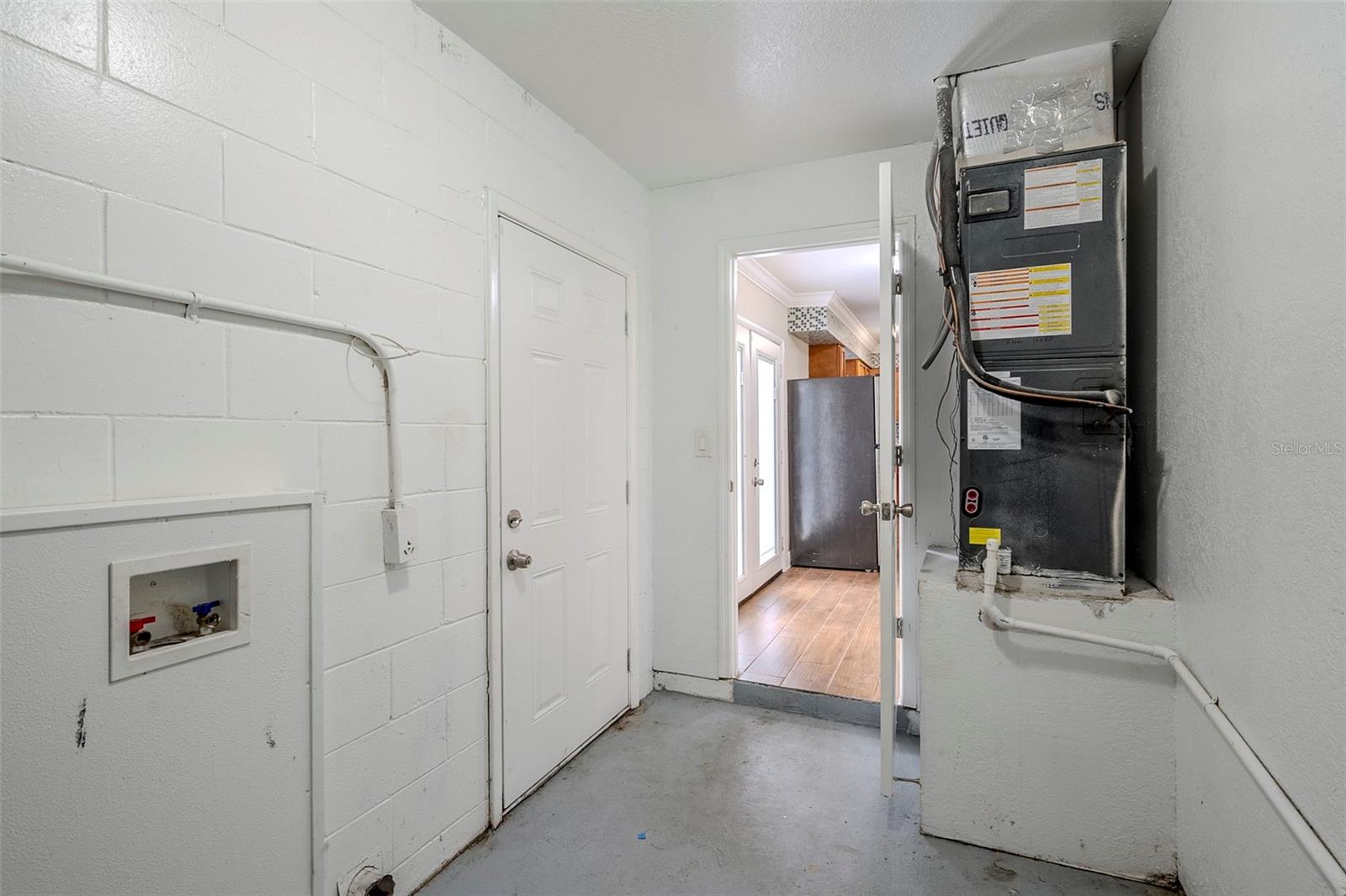 2311 OLIVET AVE, LEESBURG, FL, 34748