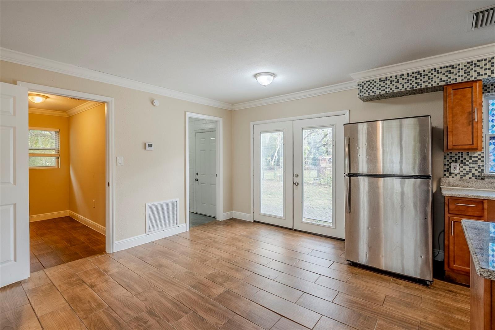 2311 OLIVET AVE, LEESBURG, FL, 34748