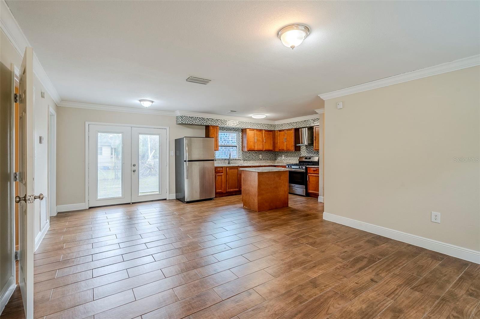 2311 OLIVET AVE, LEESBURG, FL, 34748