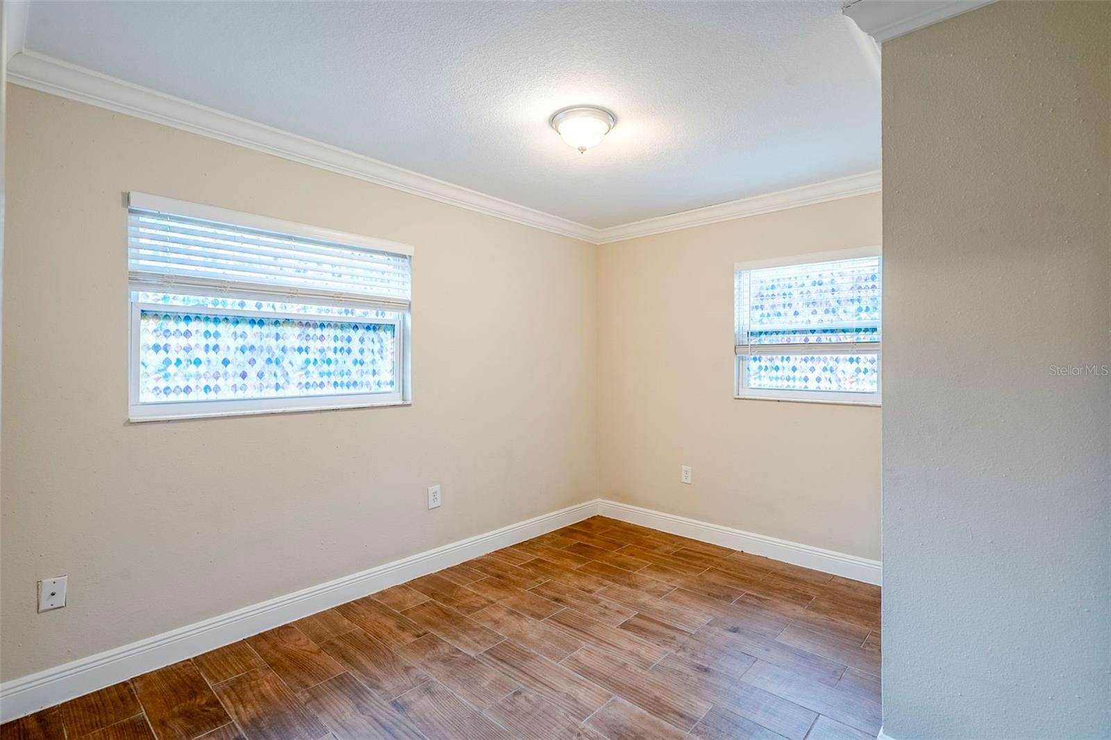 2311 OLIVET AVE, LEESBURG, FL, 34748