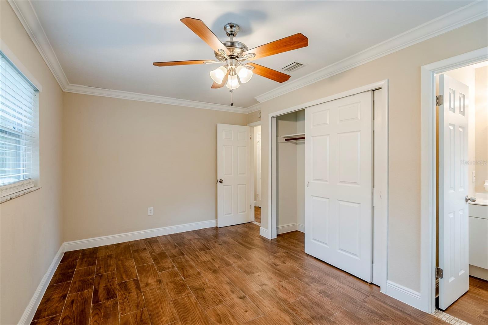 2311 OLIVET AVE, LEESBURG, FL, 34748