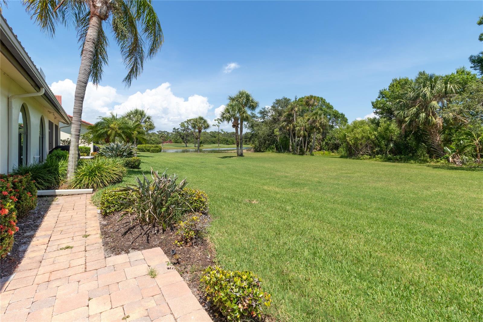 A4653855 Property Photo