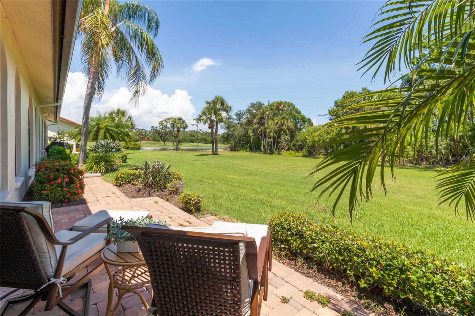 A4653855 Property Photo