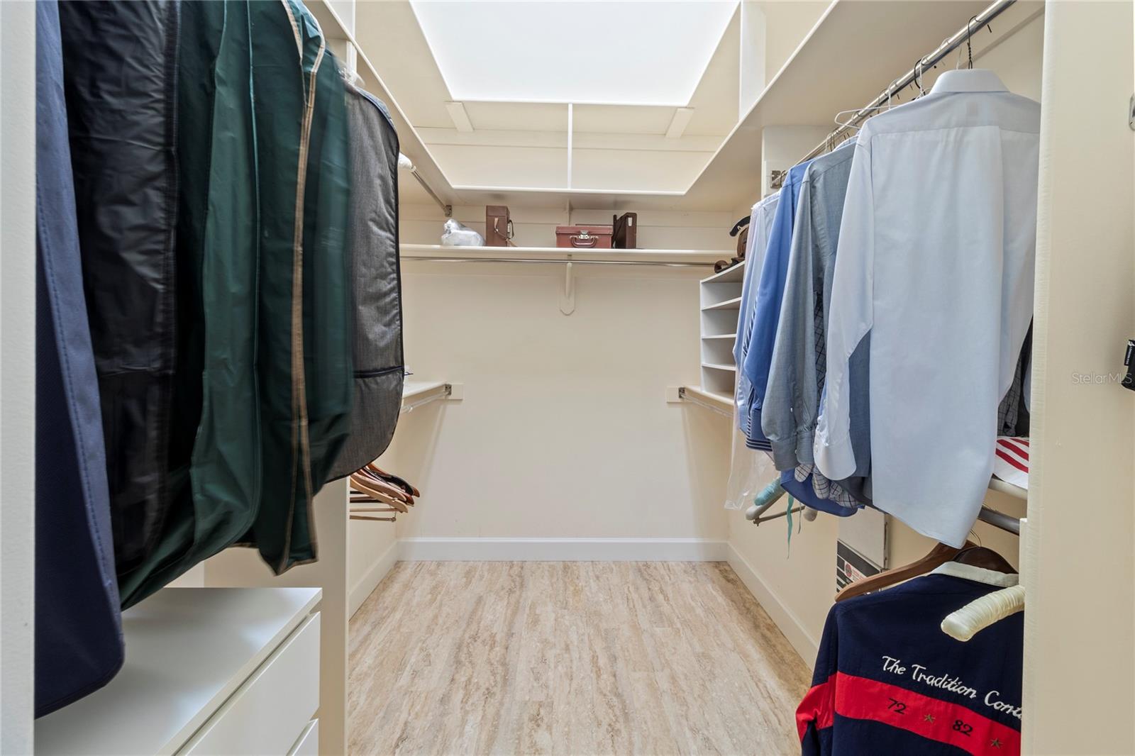 A4653855 Property Photo
