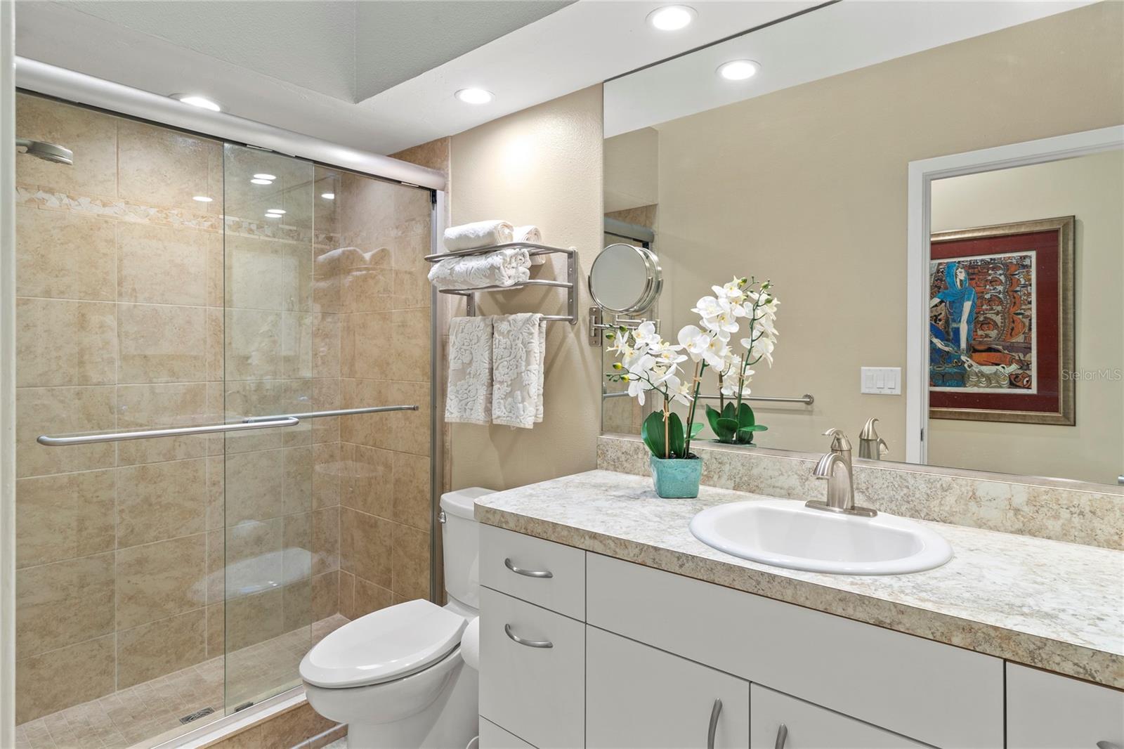A4653855 Property Photo