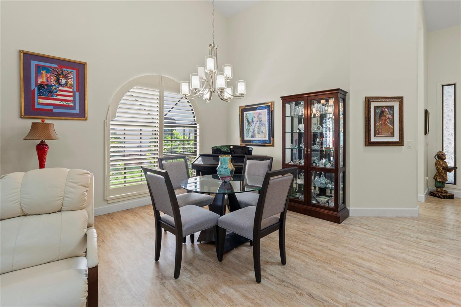 A4653855 Property Photo