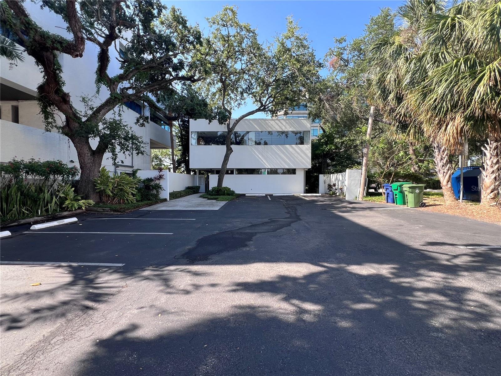 515 W BAY ST #100, TAMPA, FL, 33606