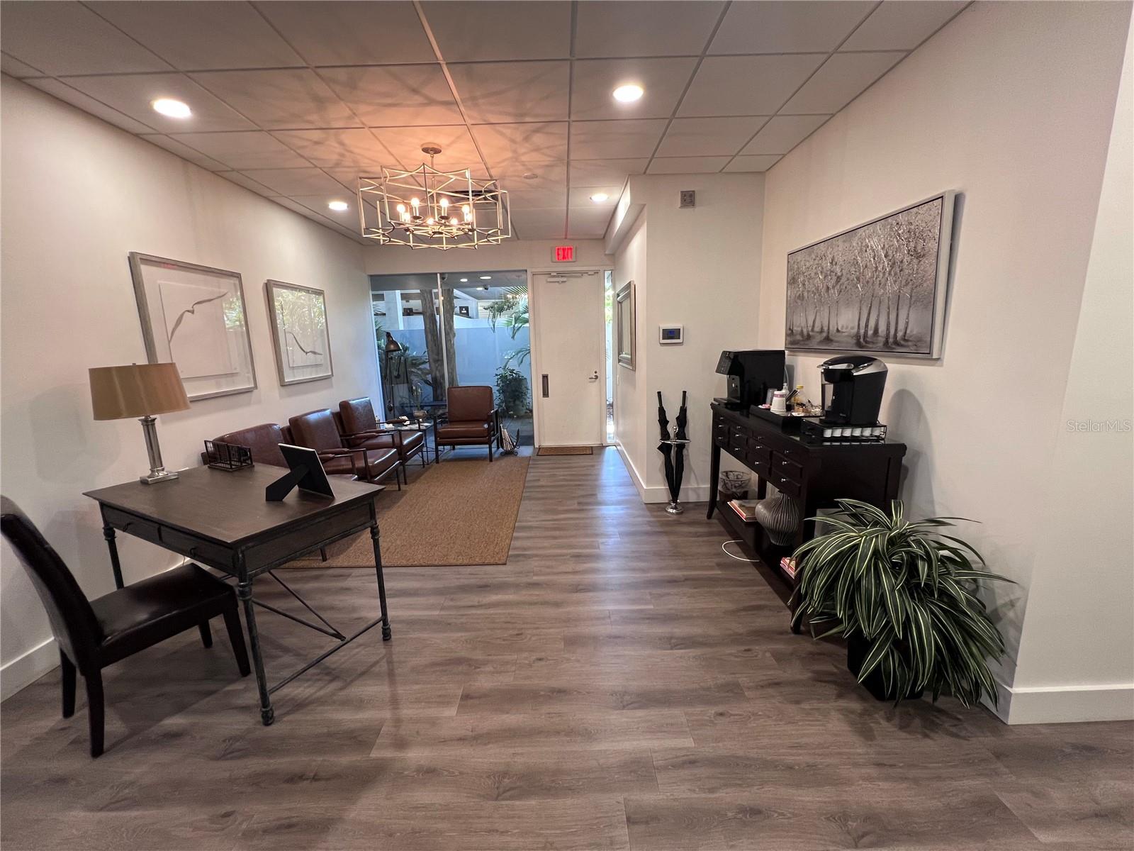 515 W BAY ST #100, TAMPA, FL, 33606