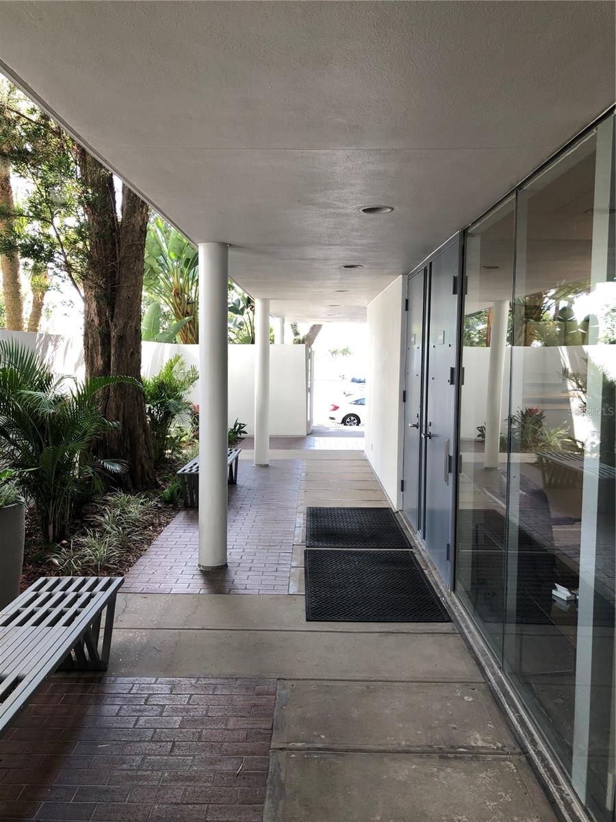 515 W BAY ST #100, TAMPA, FL, 33606