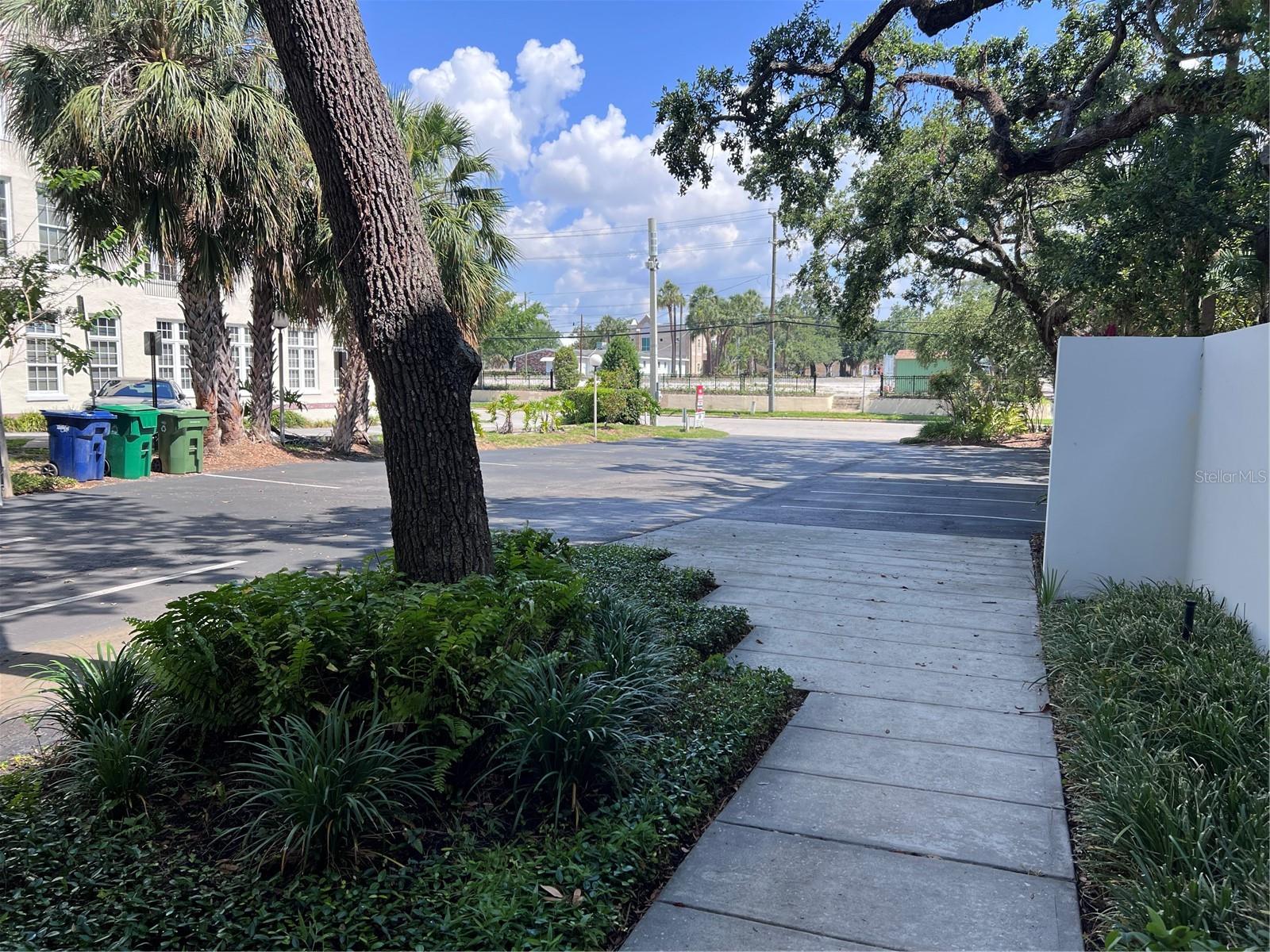 515 W BAY ST #100, TAMPA, FL, 33606