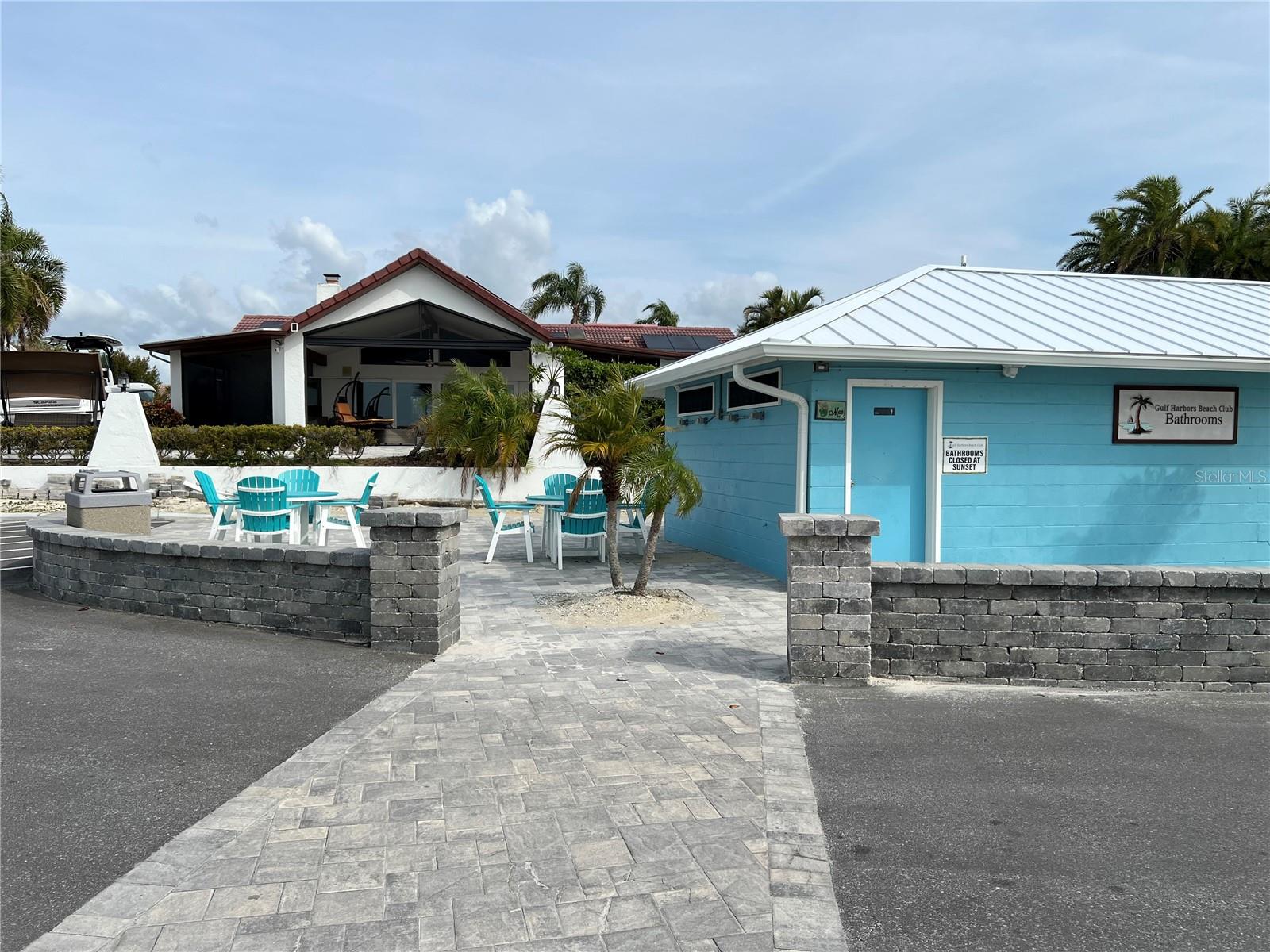 W7875878 Property Photo