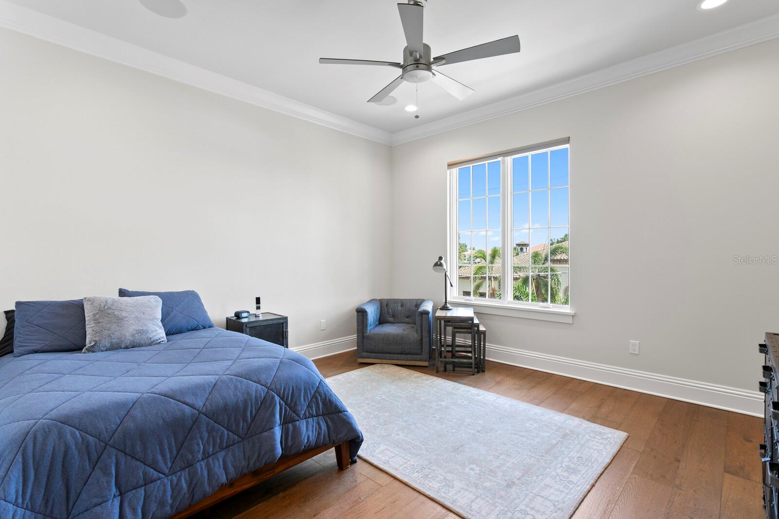 TB8390120 Property Photo