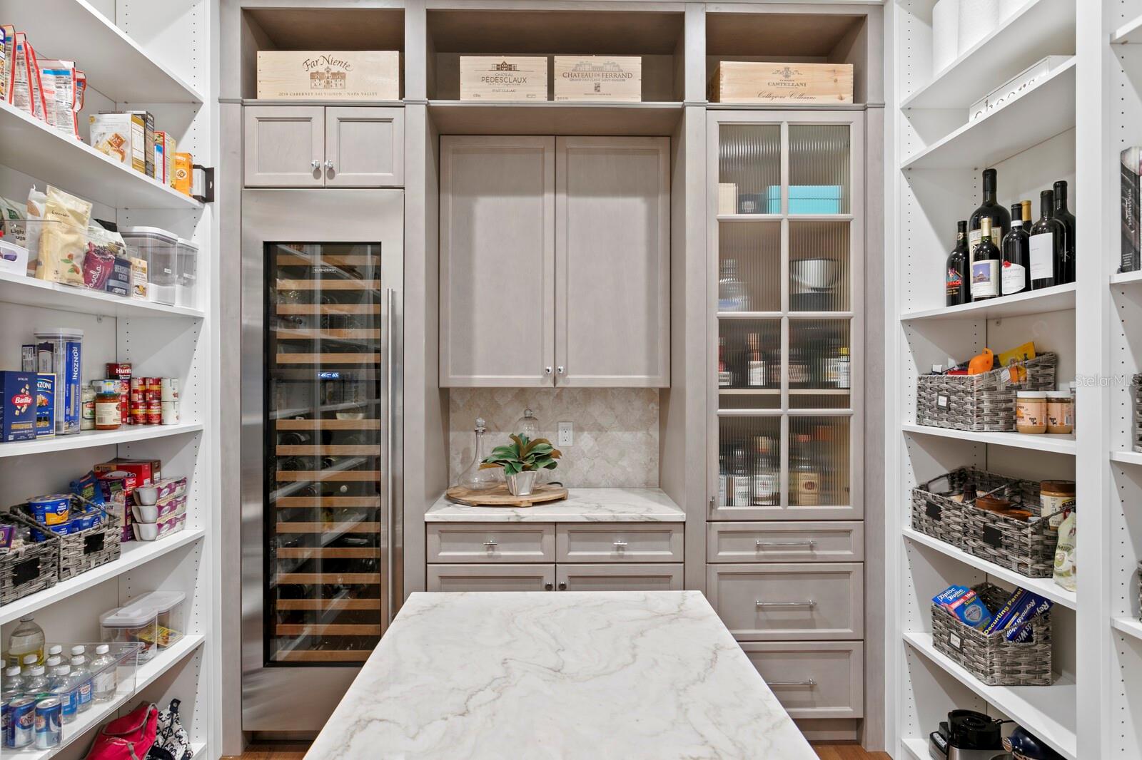 TB8390120 Property Photo