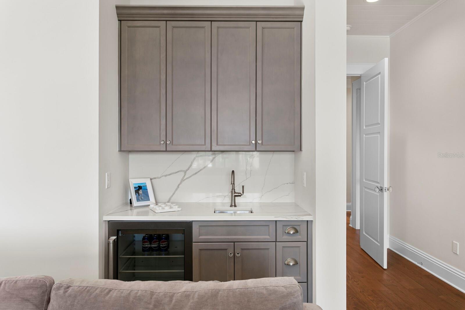 TB8390120 Property Photo