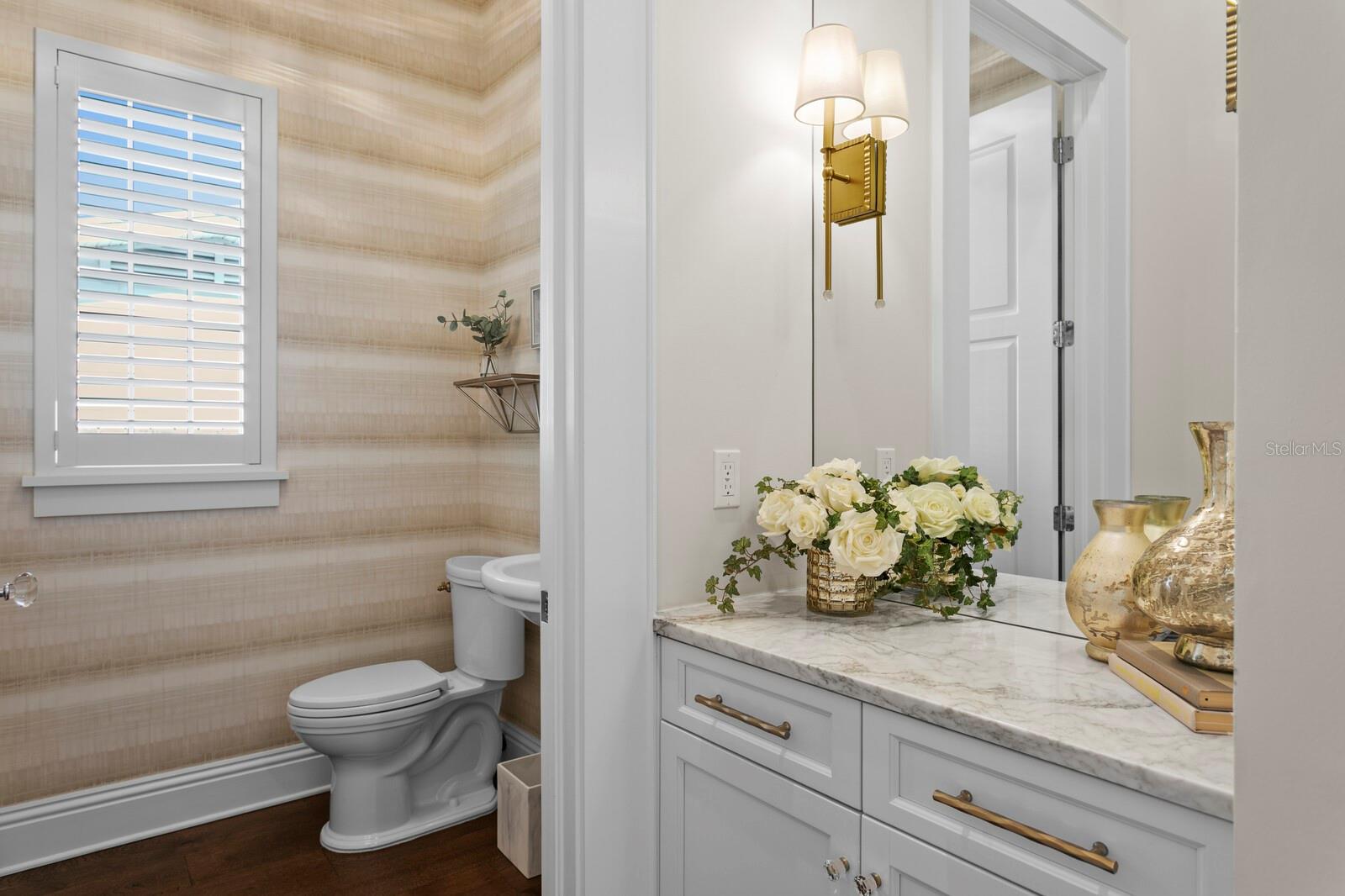 TB8390120 Property Photo