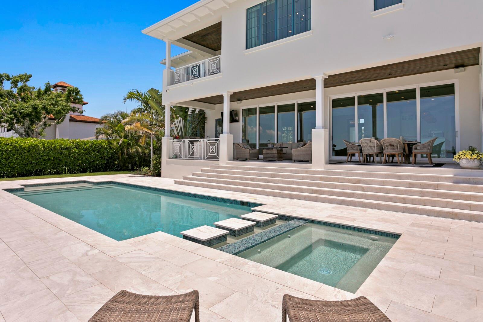 TB8390120 Property Photo