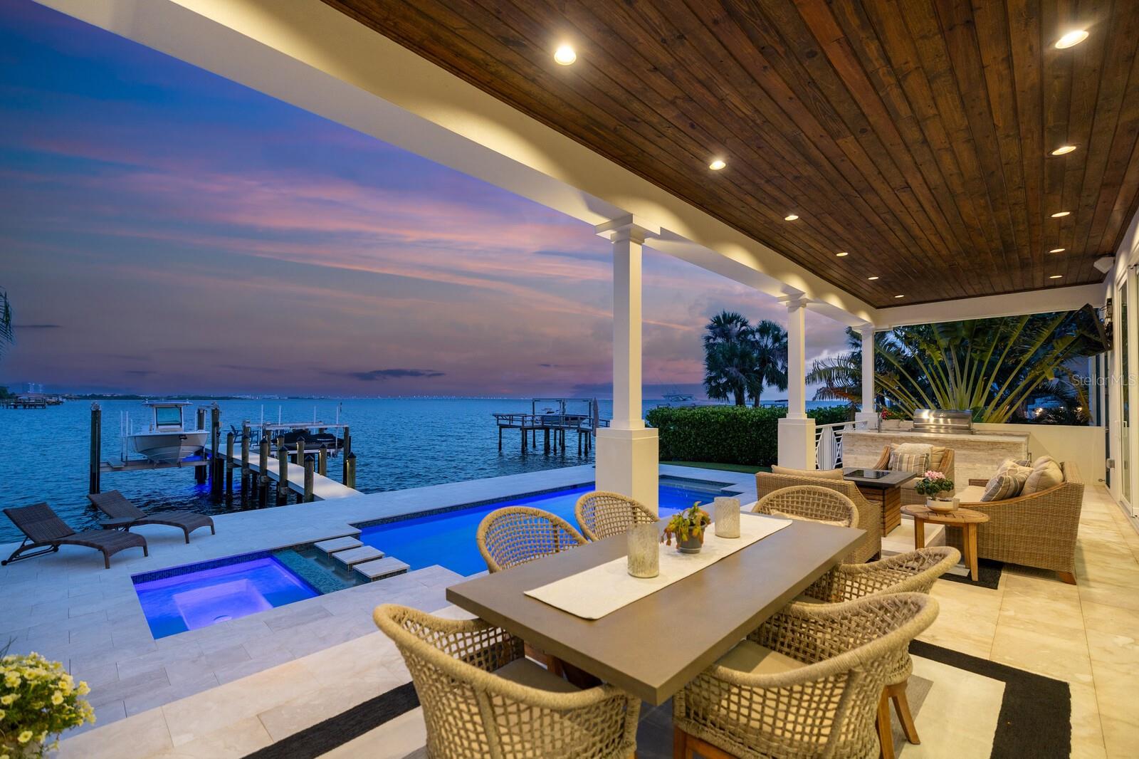 TB8390120 Property Photo