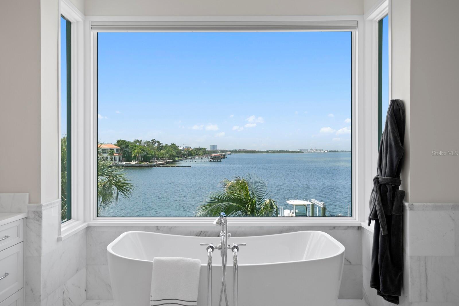 TB8390120 Property Photo